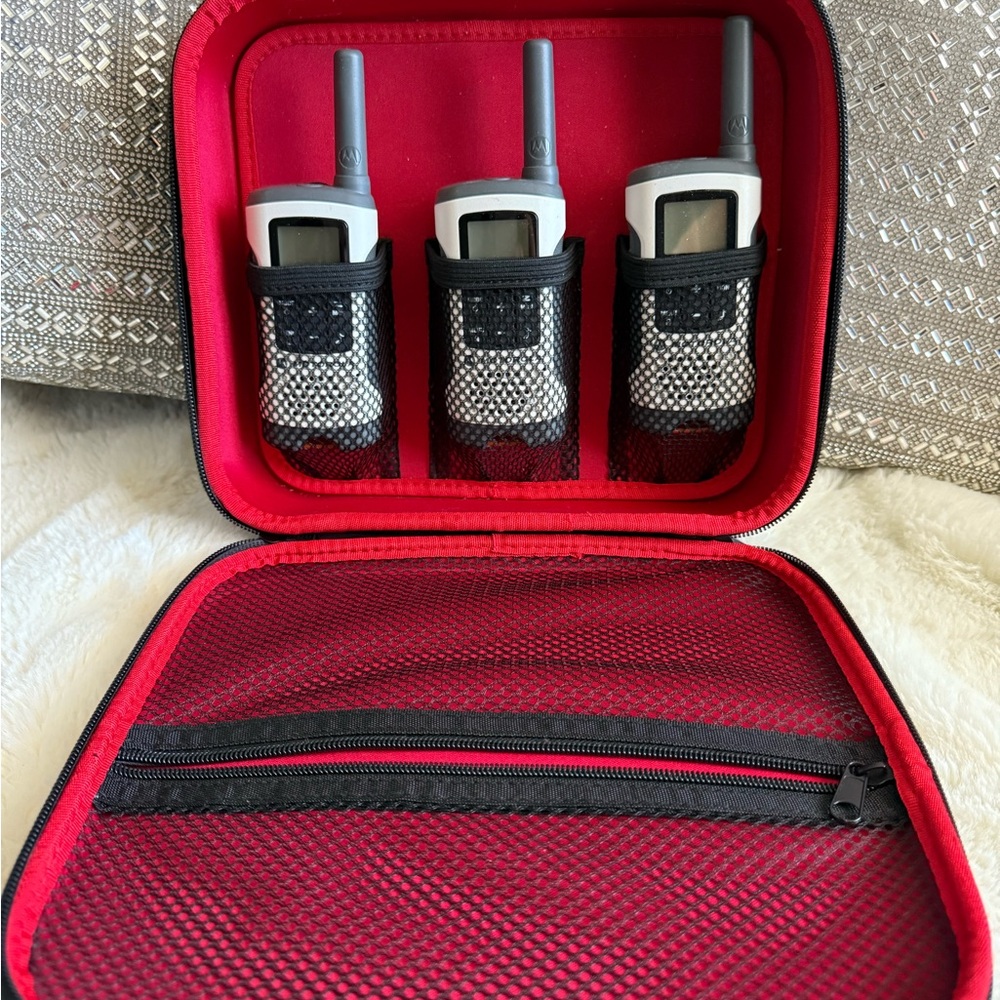 Motorola Walkie Talkie Set with Case